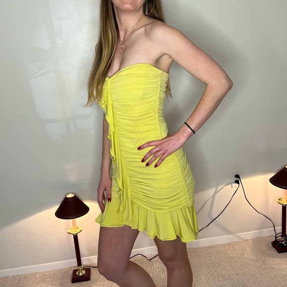 BCBG Cocktail/Prom Yellow Dress 🍋🌼💛⭐️ - Picture 1 of 8